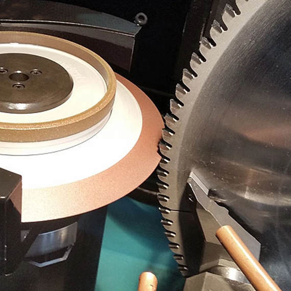 алмазный диск для заточки дисковых пил с твердосплавными напайками