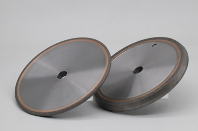 Эльборовые круги на металлической связке